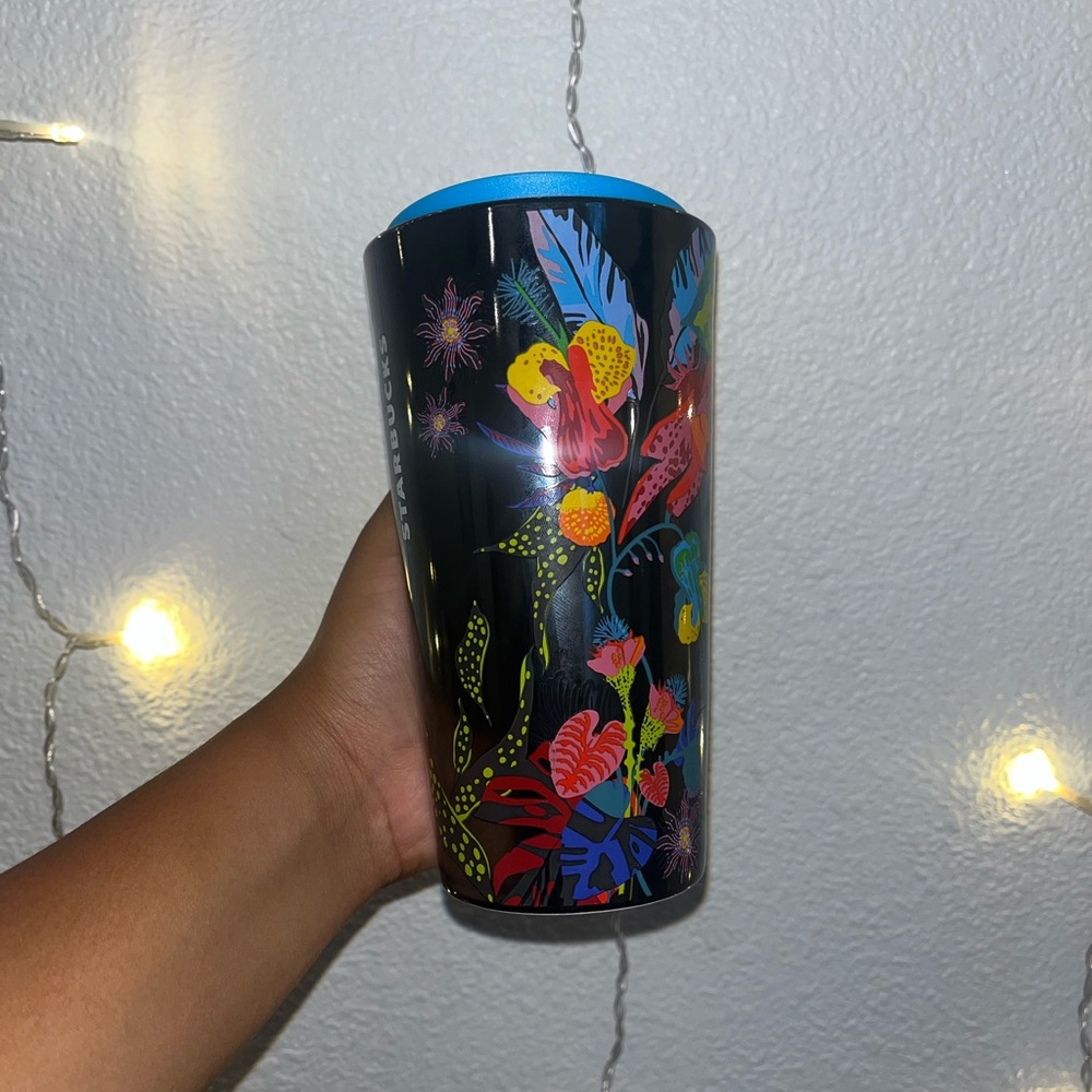 COPY - Starbucks Cups